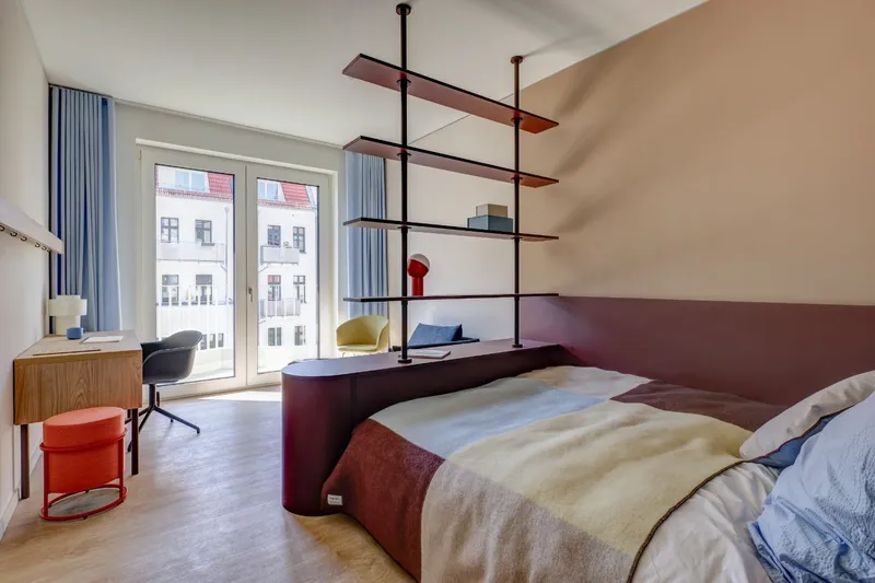 FRIEDRICH: Studio mit Balkon I Neubau I möbliert I mit Dachterrasse, Paketstation und Sportgeräten! — photo 1
